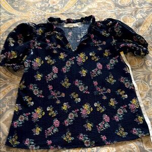Loft Floral Top with puff sleeve - Small Petite